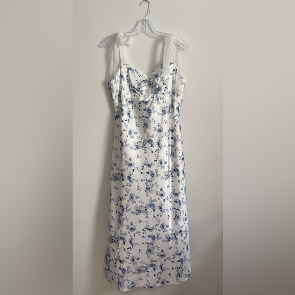 Floral Sleeveless Dress in Blue and White